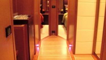 SUN GLIDER II - Companionway